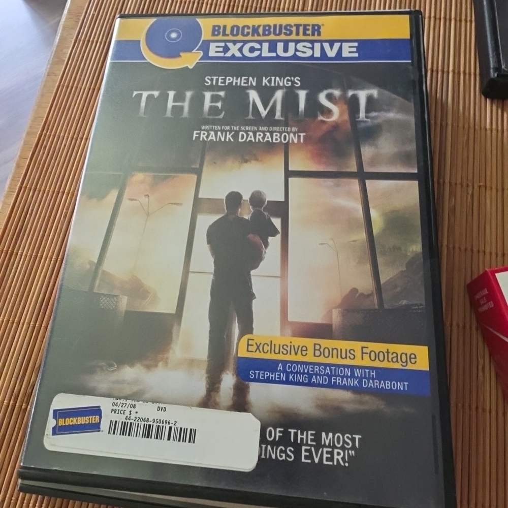 Stephen King’s The Mist DVD — Back Cover Artwork